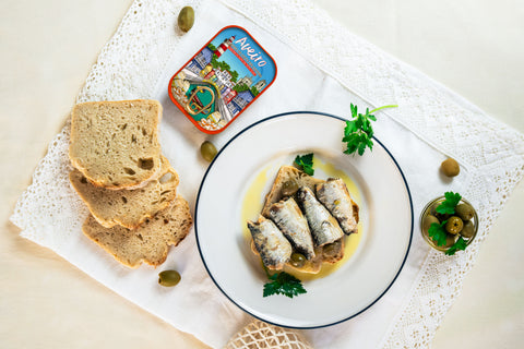 Sardine in Olive Oil with Stuffed Olives | Aveiro