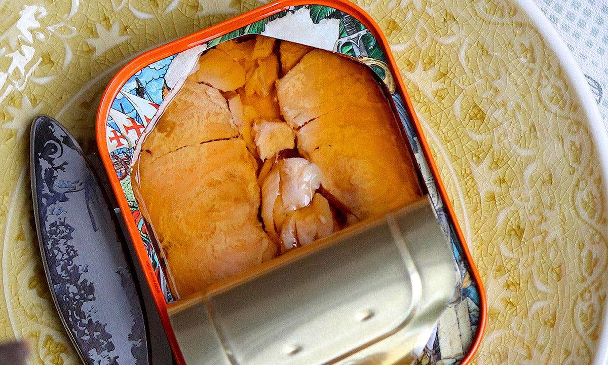 Smoked Salmon in Olive Oil – The Fantastic World of The Portuguese